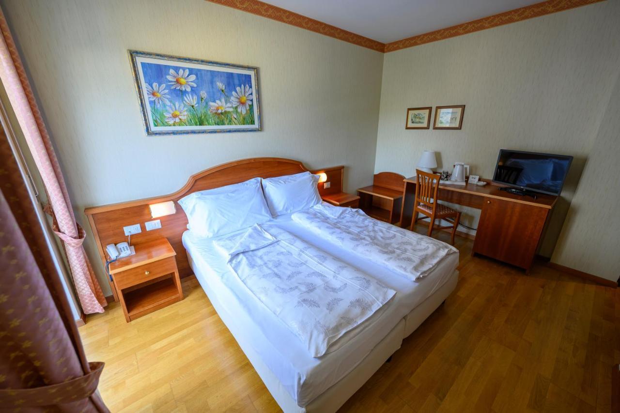 Hotel Riviera