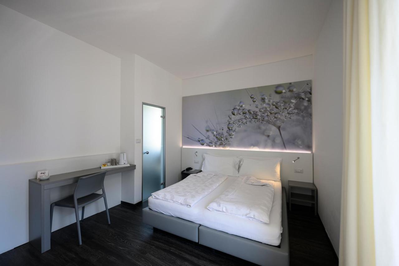 Riviera 3*