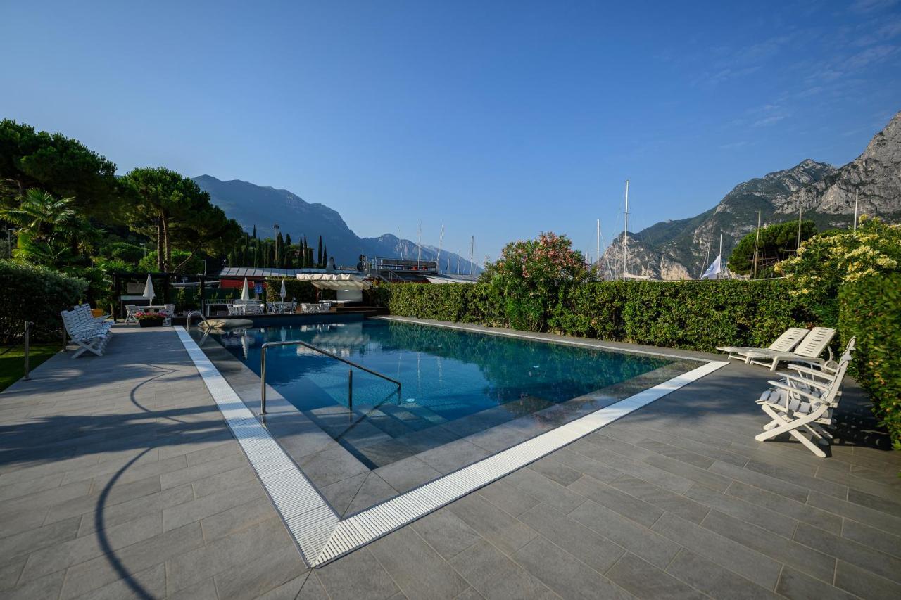 Riviera 3*