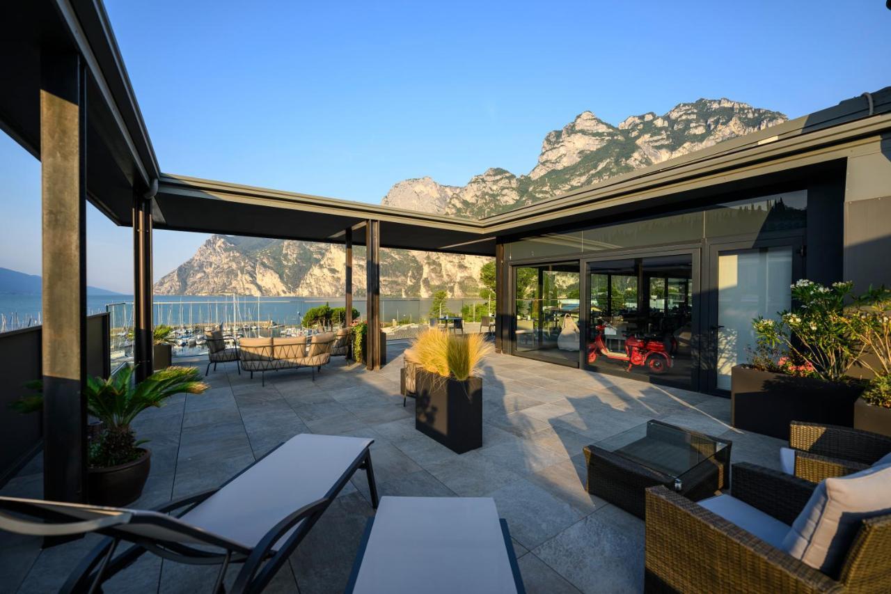Riviera Hotel 3*