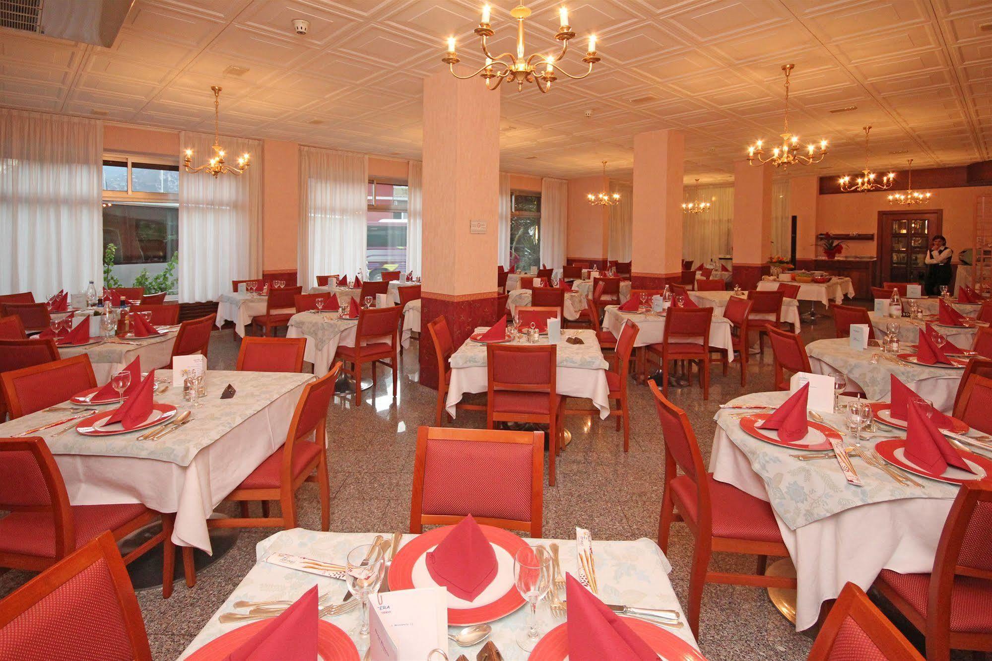 Riviera Hotel Riva del Garda