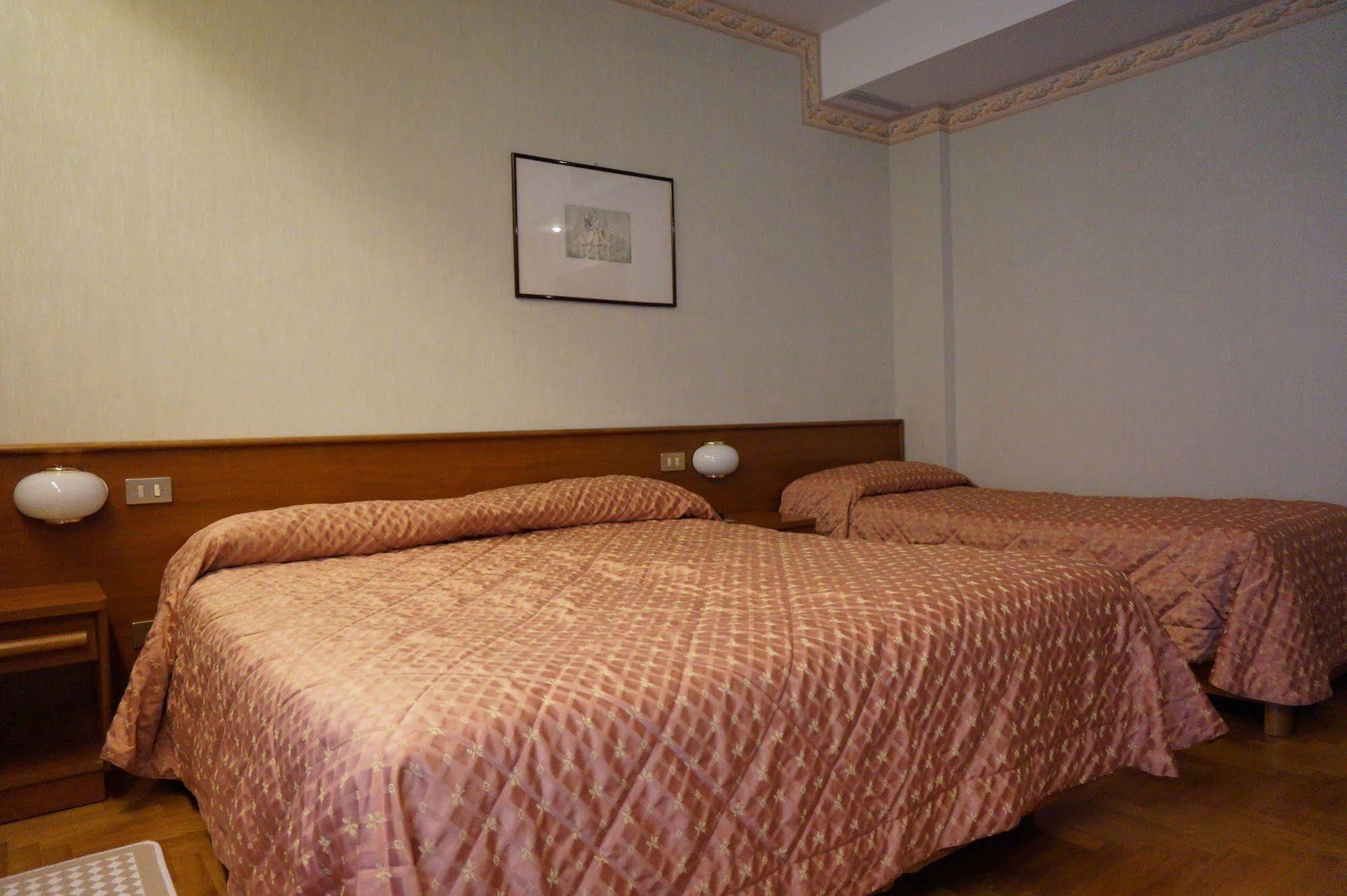 Riviera 3* Riva del Garda