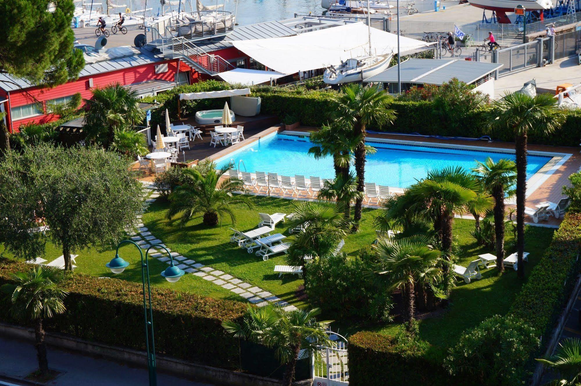 Hotel Riviera 3*